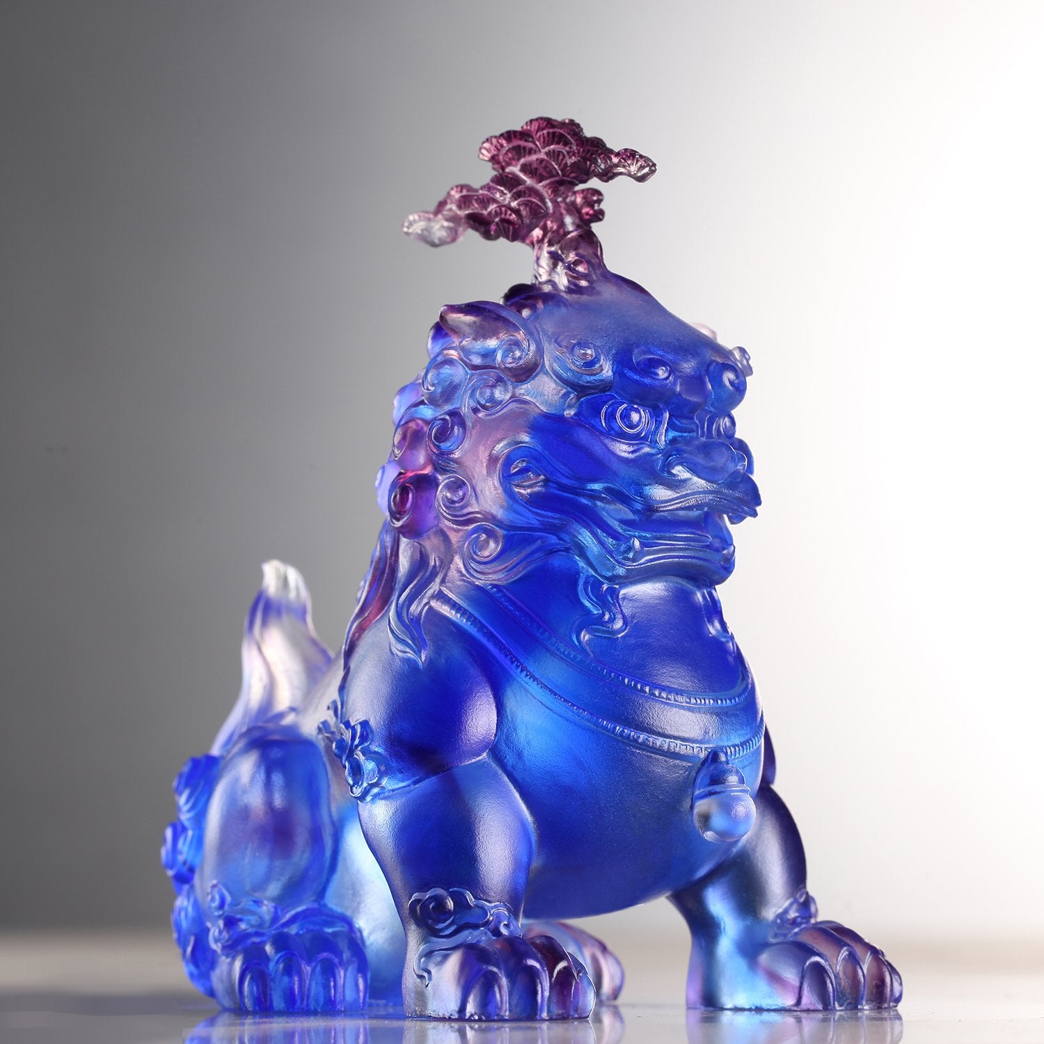 ◻︎【美品】琉璃工房 琉璃作品　クリスタルガラス　獅子の置物　アクリ展示台付き 長青寶獅（琉璃神獸,青松,長壽,獅子,鎮守） – 琉璃工房(香港)