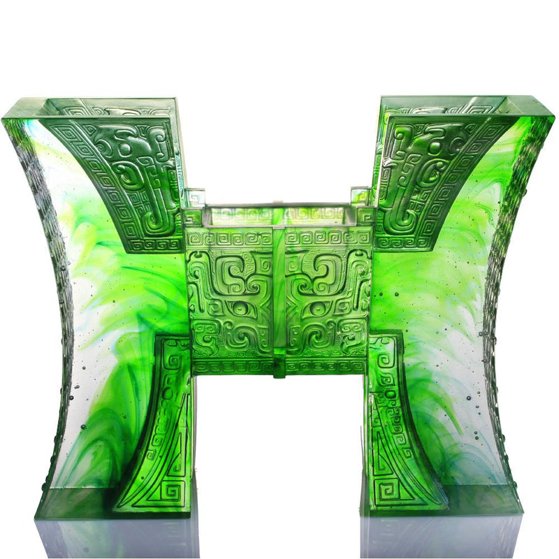 Crystal Chinese Vessel, Ding, Aptness with Caution-Ding of Harmonious Insight - LIULI Crystal Art