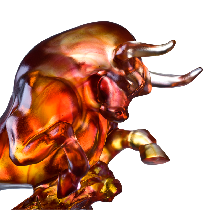 Crystal Animal, Fighter Bull, Fearless and Undaunted - LIULI Crystal Art