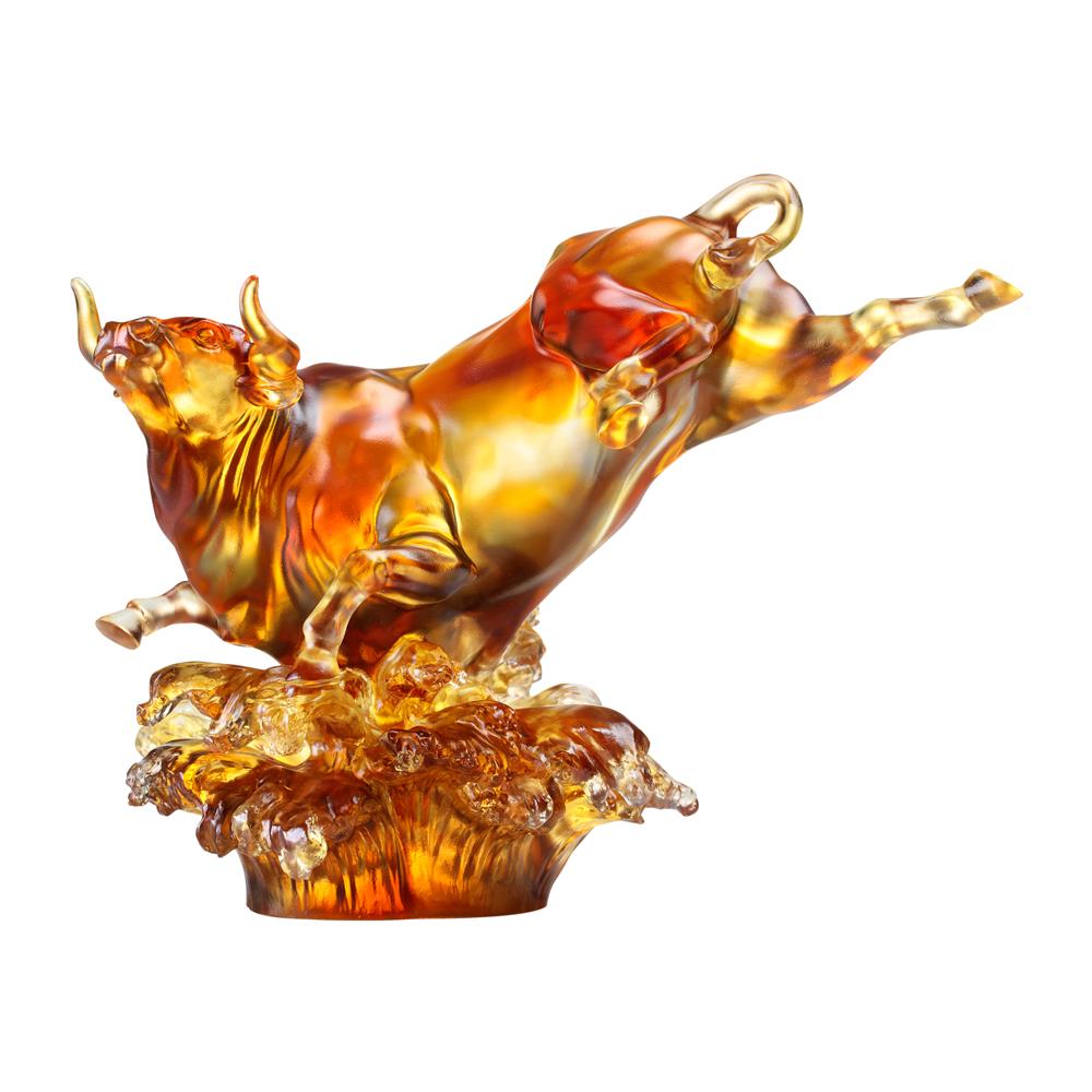 Crystal Animal, Bull, Moving Mountain, Moving Stream - LIULI Crystal Art